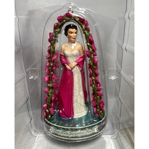 First Lady  Jacqueline Kennedy Ornament Carlton Cards 1999 - Picture 2 of 7